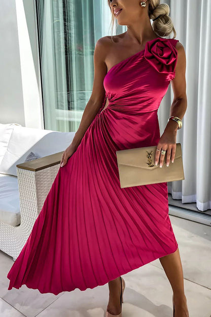Elegantes Midikleid mit asymmetrischem Muster und einem Träger