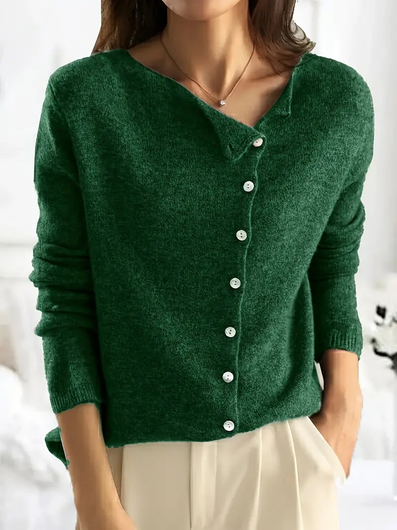 Schlichte asymmetrische Strickjacke mit Knopfverschluss