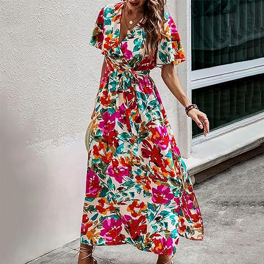 Clara - Kleid mit Gürtel aus tropischem Print und hoher Taille