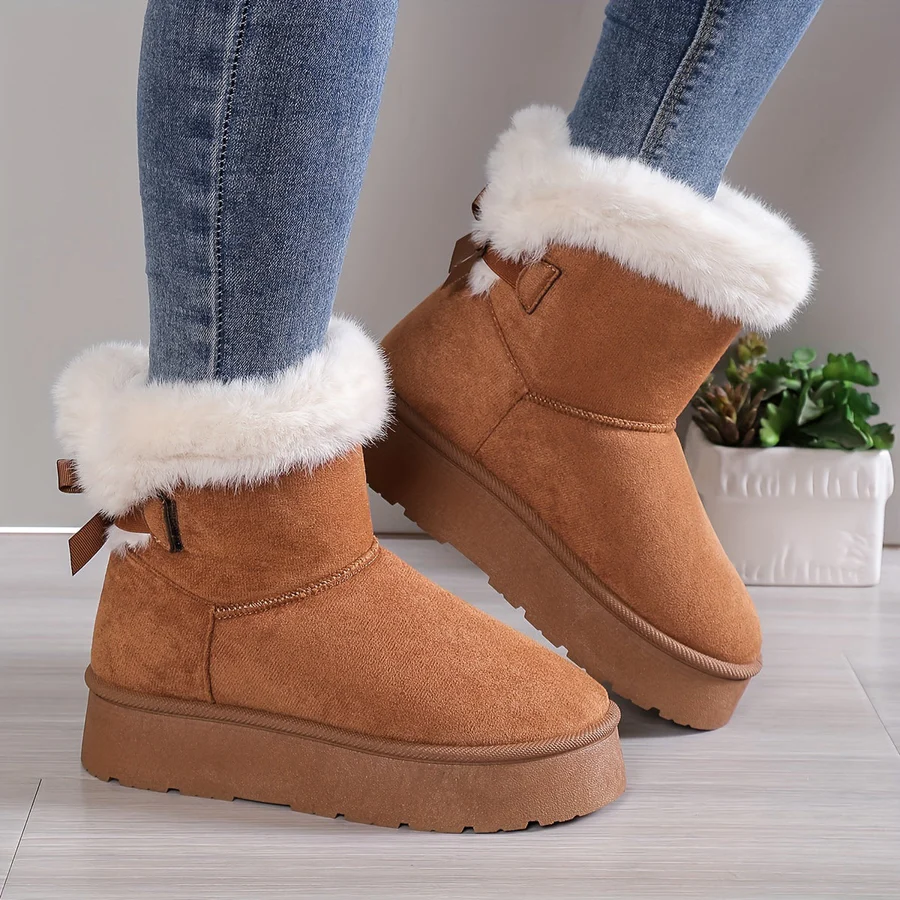 Koa - Schlichte, flauschige Stiefel für Frauen