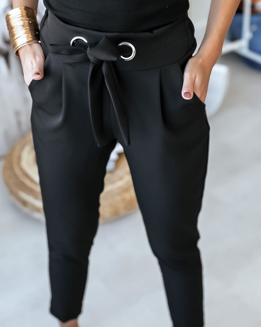 Amandine - elegante Hose mit Schleifengürtel
