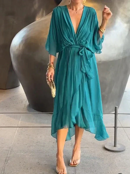 Keira - Elegantes und stilvolles Chiffonkleid mit V-Ausschnitt