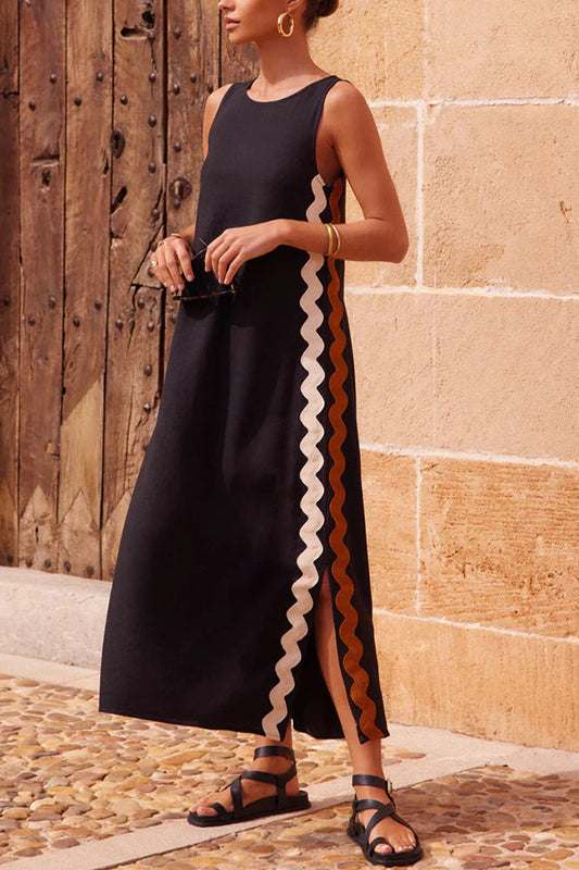 Maxikleid mit Zickzack-Streifen und Seitenschlitz