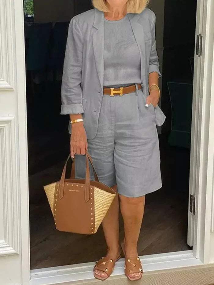 Damenset - Eleganter Blazer und Shorts - Stilvoll - Ideal für warme Tage