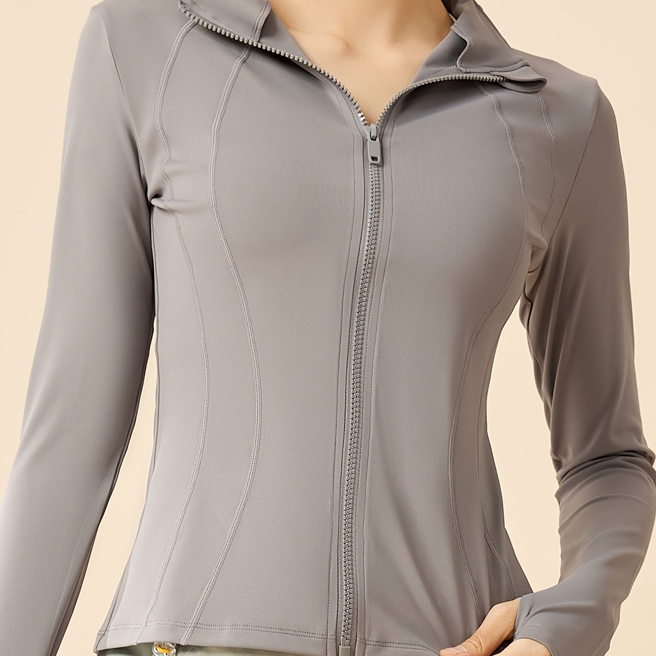 Eva | Gekürzte Sportjacke mit atmungsactiveem Material und Stehkragen