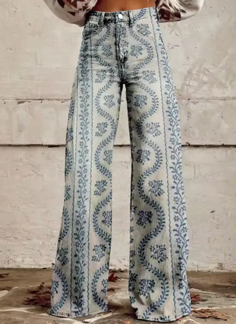 Weite Hose mit buntem Aufdruck