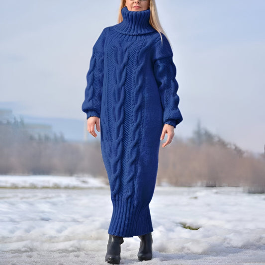 Frida | Kuscheliges Strickkleid mit übergroßem Rollkragen
