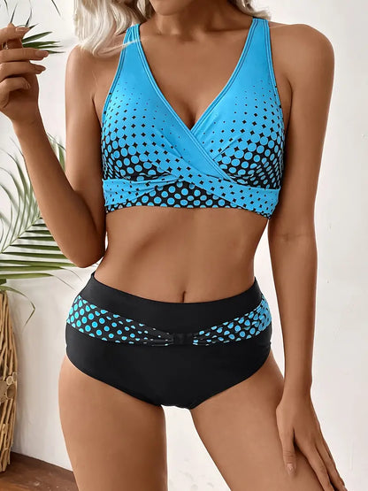 Modischer und schicker Bikini mit Zufallsdruck und V-Ausschnitt