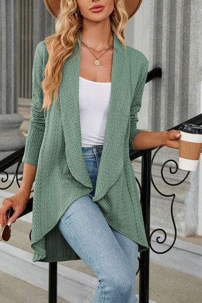 Mia - Locker gestrickte Strickjacke mit Revers