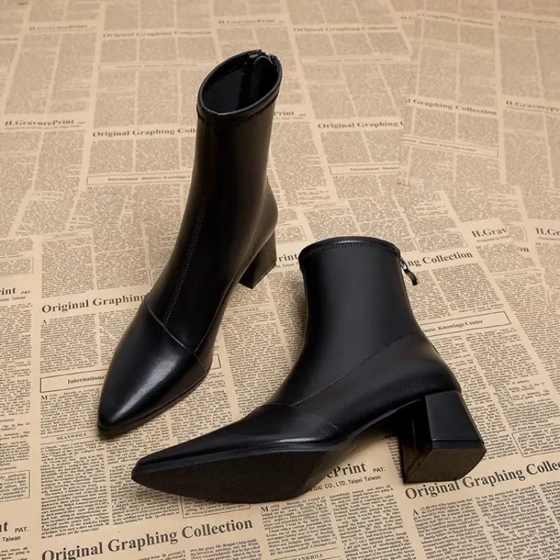 Stiefeletten mit dicken Absätzen für Frauen - Kaydence