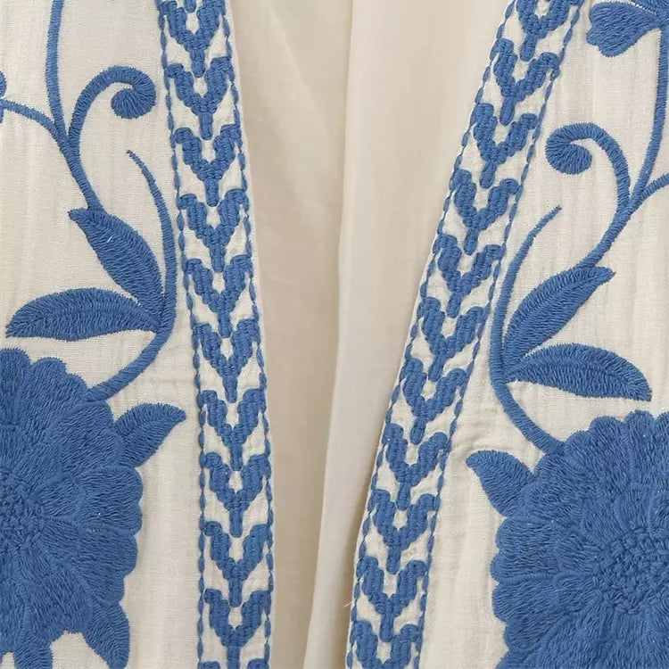 Flora | Schicke und bequeme Damenweste mit Blumenmuster