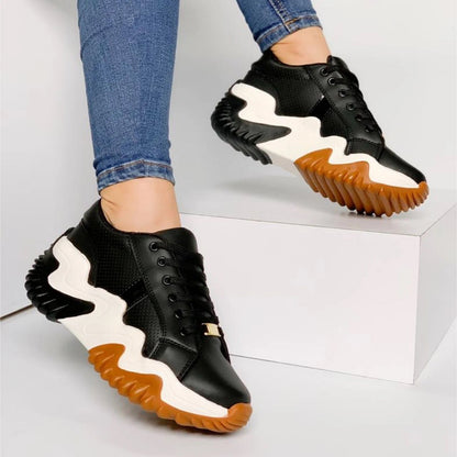Flache Turnschuhe für Frauen