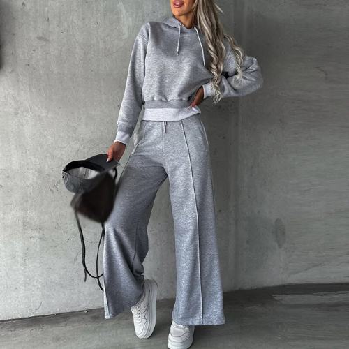 Mira - Hoodie und Hose Set für Frauen