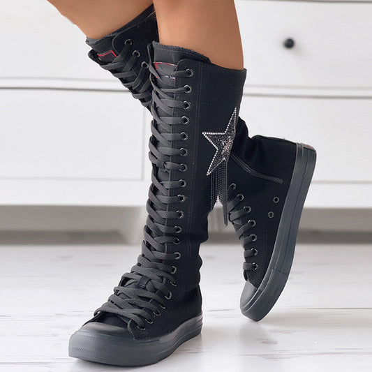 Karina Star - Hohe Schnürschuhe mit Pompon