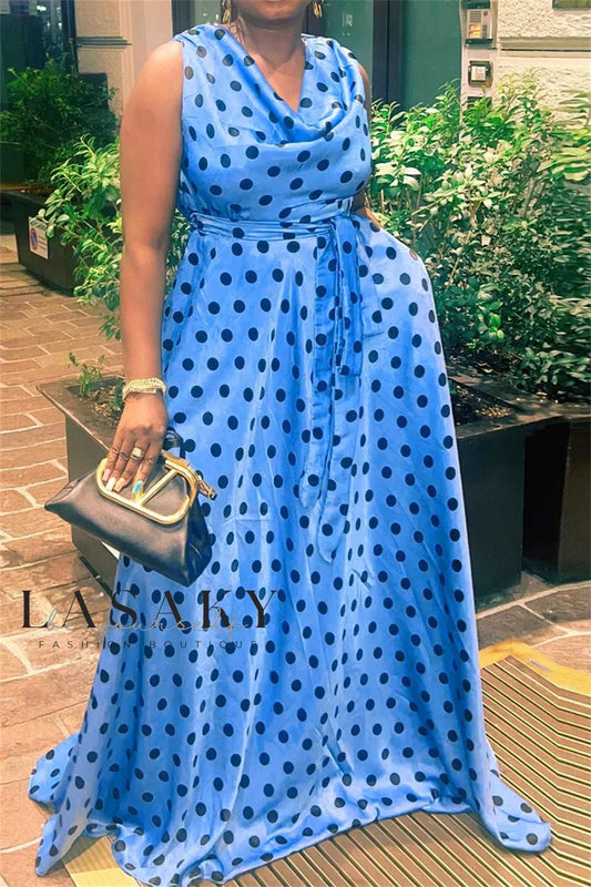 Ortega - Blaues gepunktetes Kleid mit Vintage-Gürtel