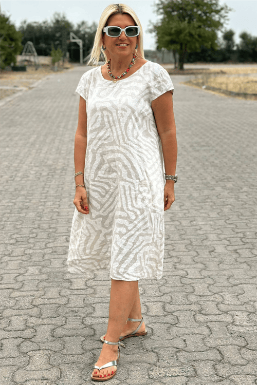 Bonnie - Mittellanges Kleid aus Viskose mit Zebradruck und Rundhalsausschnitt