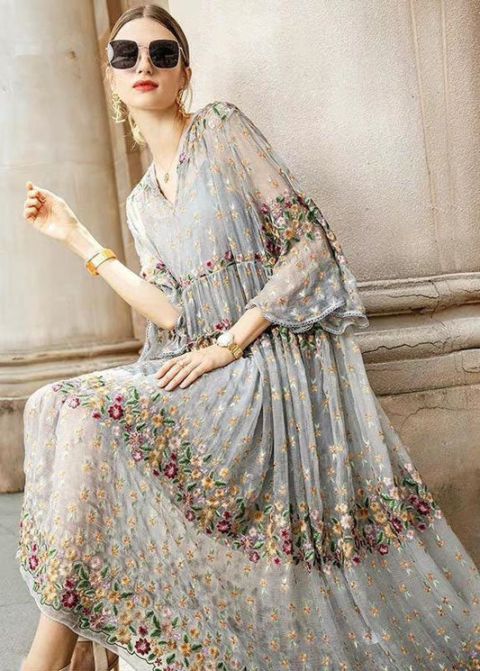 Patchi - Graues Kleid aus Spitzentüll mit besticktem Sweetheart-Ausschnitt