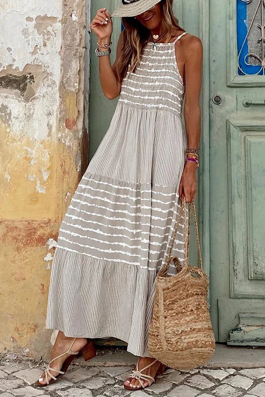 Brynn - Ausgestelltes Maxikleid mit Neckholder und Sommerstreifen