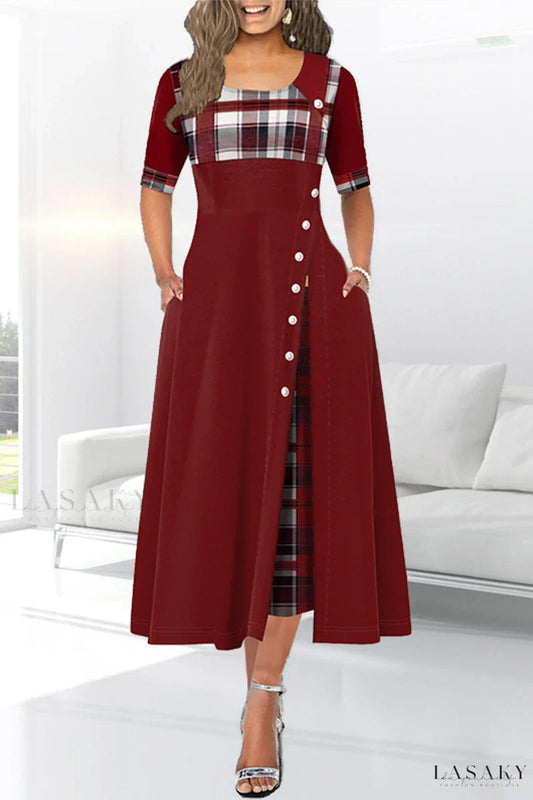 Jivette - Kastanienbraunes Patchwork-Kleid mit Taillenausschnitt