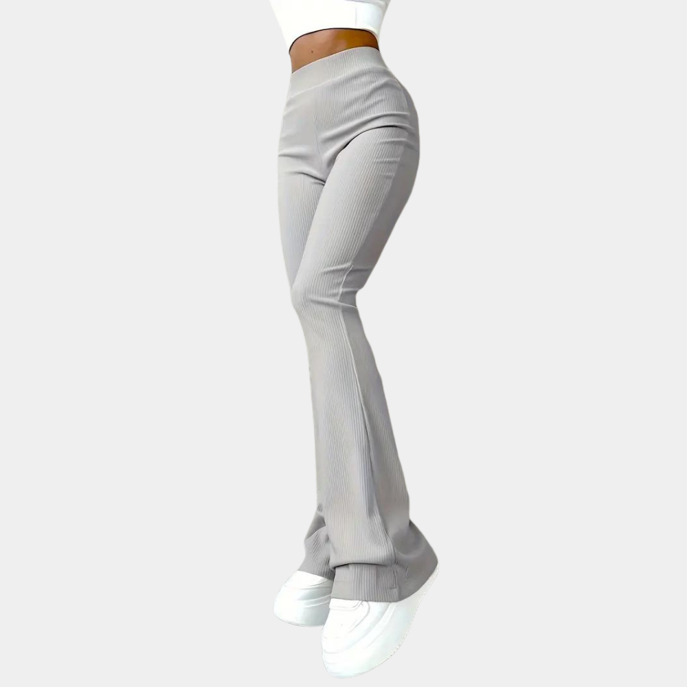 Clara - Schmeichelnde ausgestellte Hose