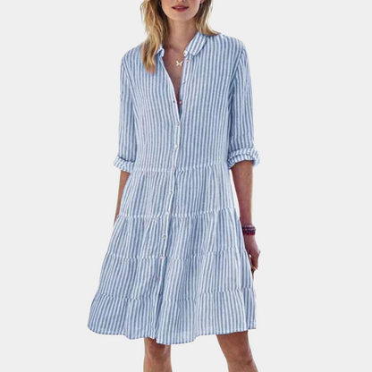 Modisches gestreiftes Kleid für Frauen