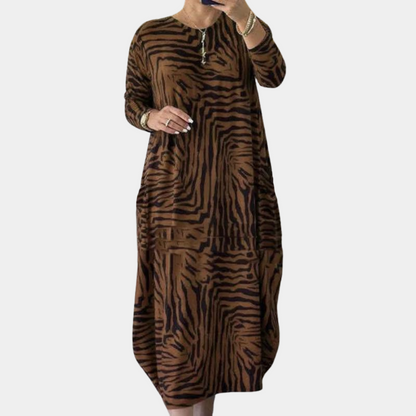 Modisches, locker sitzendes Damenkleid