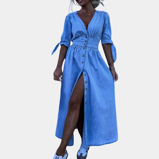 Modisches Damenkleid mit Knopfverschluss
