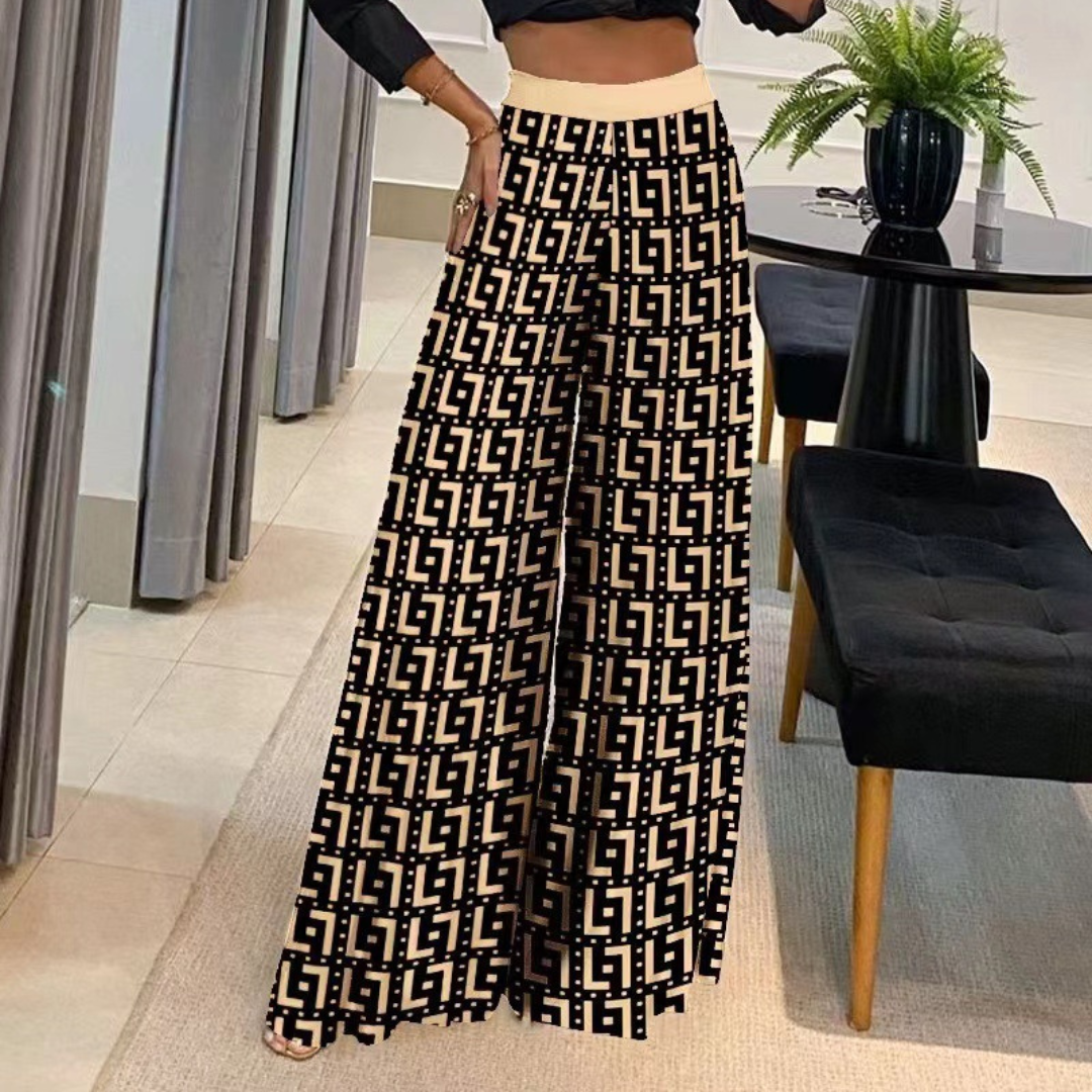 Ruby - Damenhose mit kunstvollem Schnitt und weitem Bein