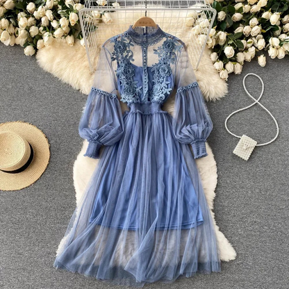Leticia - Elegantes Blumenmuster Modisches Kleid mit Laternenärmeln