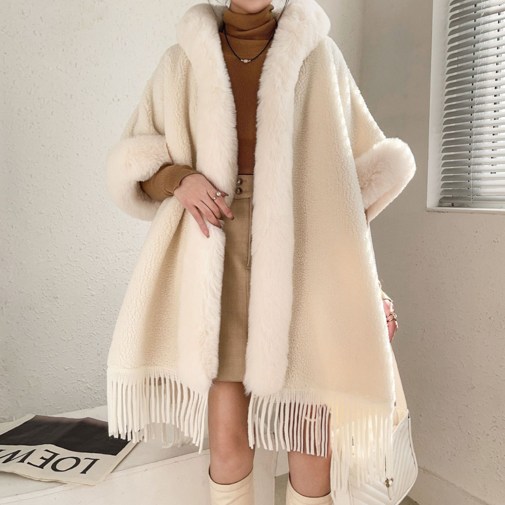 Eleganter Warmer Poncho für Damen