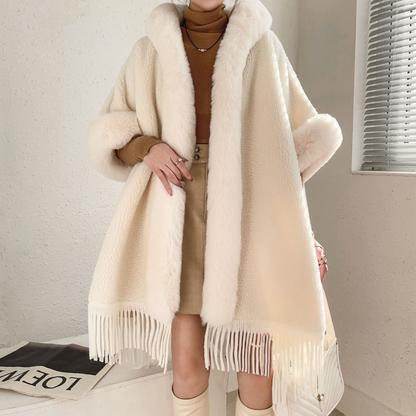 Eleganter Warmer Poncho für Damen