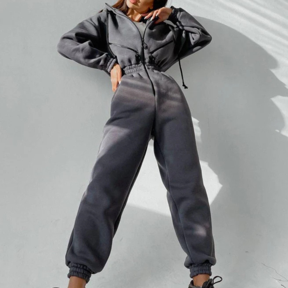 REBECCA - Warmer Jumpsuit mit Kapuze für Frauen