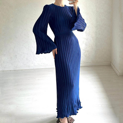 JACQUELINE - Zeitloses plissiertes Maxikleid für Frauen