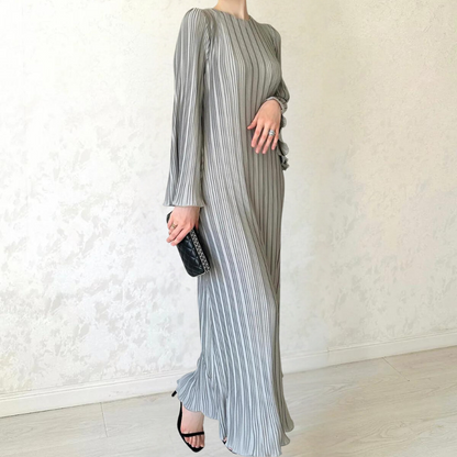 JACQUELINE - Zeitloses plissiertes Maxikleid für Frauen