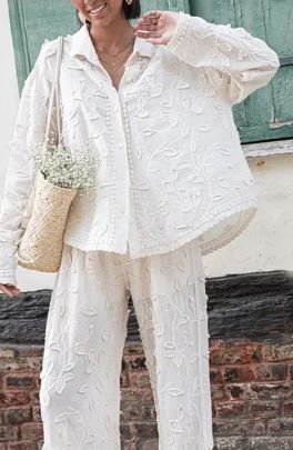Elegantes Hemd und Hose