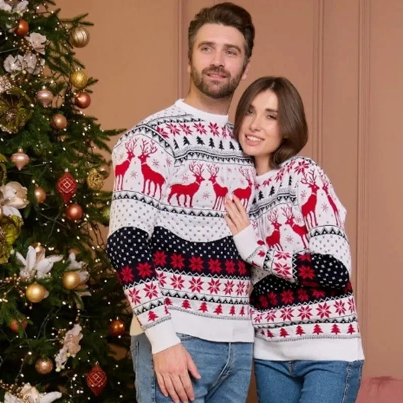 Alex & Mia - Passende Weihnachtspullover für Paare