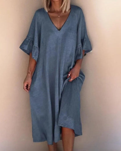 Dakota - Elegantes, locker genähtes Kleid mit V-Ausschnitt in einer Uni-Farbe