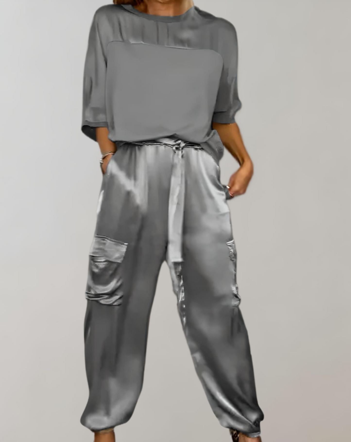 Isabelle - Zweiteiliges Set bestehend aus einem eleganten Satin-Top mit