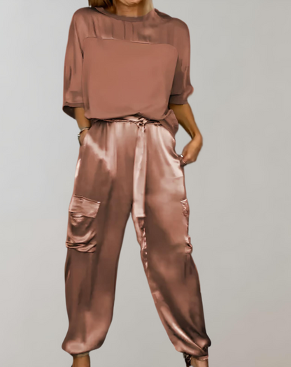 Isabelle - Zweiteiliges Set bestehend aus einem eleganten Satin-Top mit