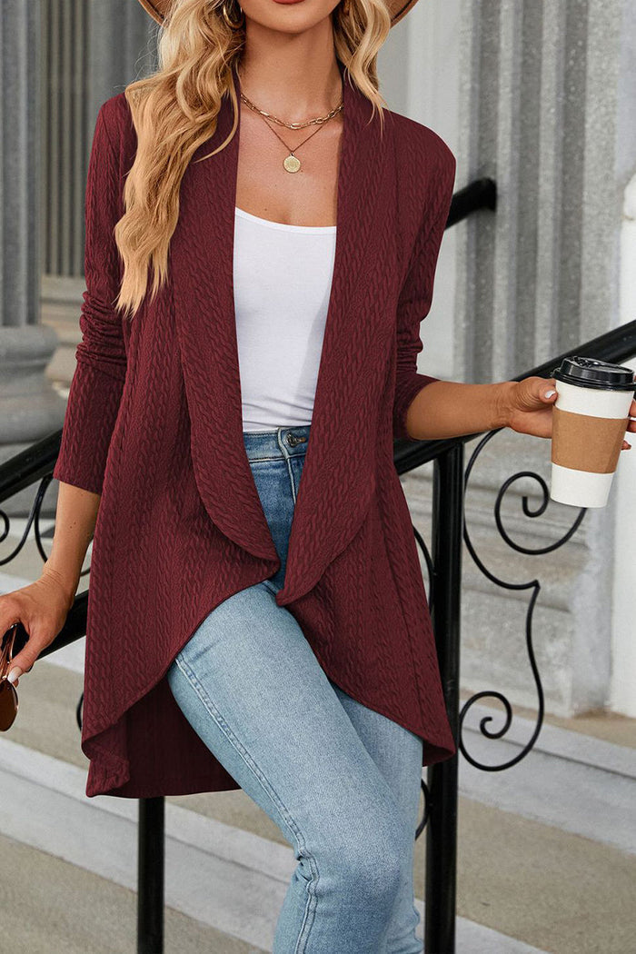 Mia - Locker gestrickte Strickjacke mit Revers