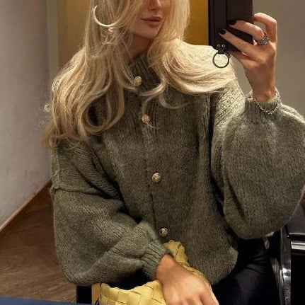 Elfenbein - übergroßer Strickpullover mit Knöpfen