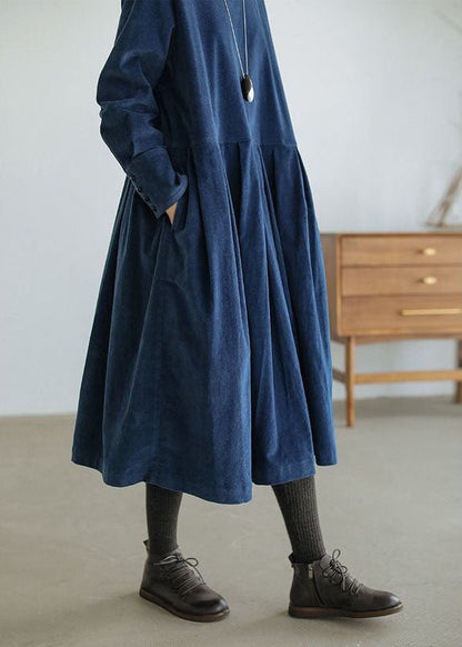 Elegantes Maxikleid in weitem Schnitt mit langen Ärmeln für einen raffinierten Look