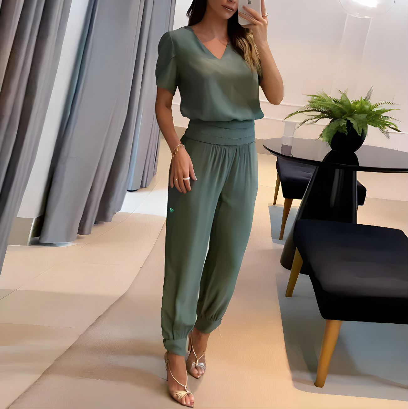 SOFIA - Trendiges Ensemble mit Bluse und Hose
