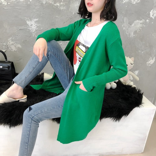 Lange Strickjacke mit Taschen