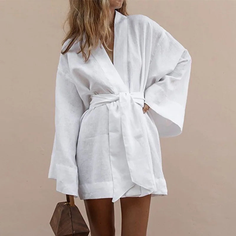 Sommerkleid mit V-Ausschnitt im Kimono-Stil