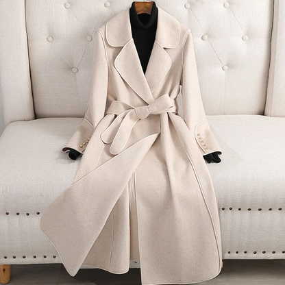 TRENCHCOAT AUS MERINOWOLLE VON LILIAN-THOURAM