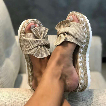 Sinda Plateau Sandalen | Die angesagtesten und fröhlichsten Sommersandalen!