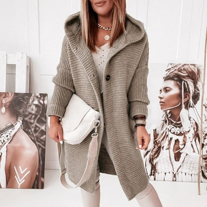 Stylische lange Strickjacke für Frauen