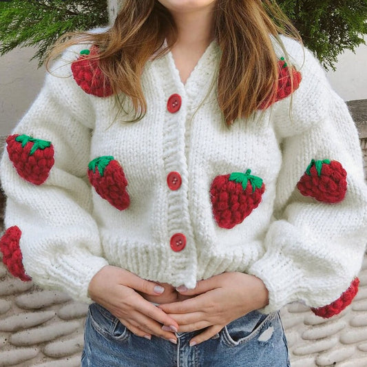 Soof Cardigan | Gestrickte weiche Strickjacke mit süßen Erdbeeren