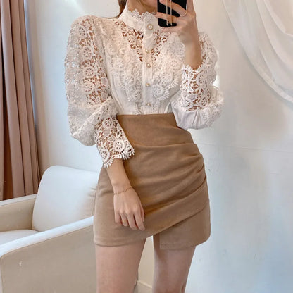 Sorana Bluse | Spitzenbluse mit hohem Kragen
